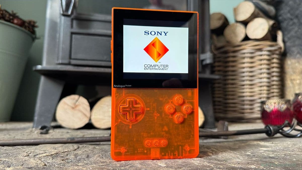 PlayStation games are finally running on the Analogue Pocket